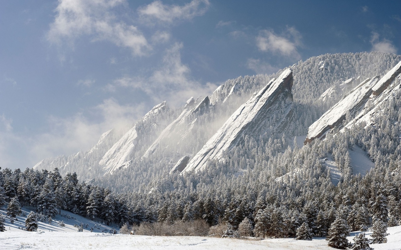 Flatirons mountain range - symbolizing stability and strength in M&A advisory